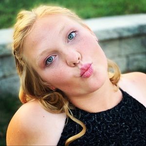 Meet your Posher, Kayleann